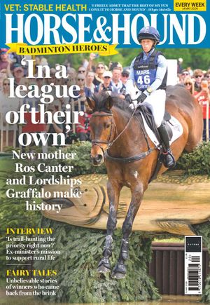 Horse & Hound Cover